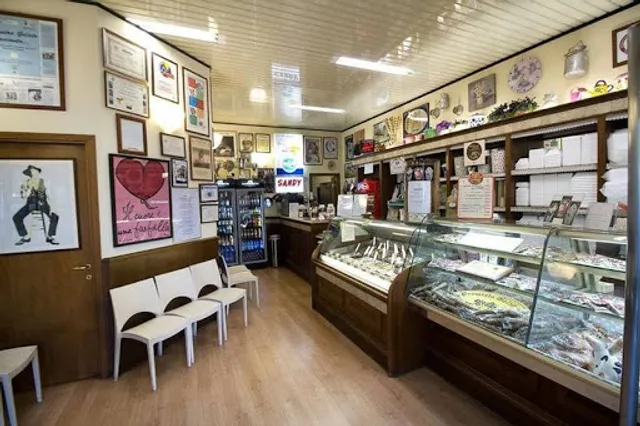 Premiata Gelateria Violetta