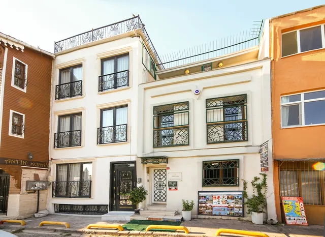 Elite Hotel Apartment By MK Travel Agency