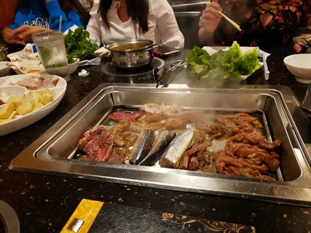 Nine spices hot pot & korean BBQ