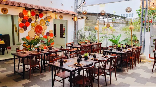 Hương Quê Restaurant - Đậm Vị Cơm Việt