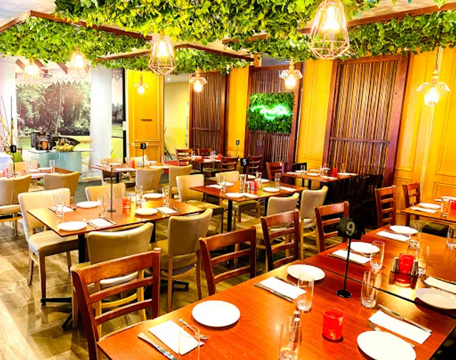 Walawwa Sandown Regency