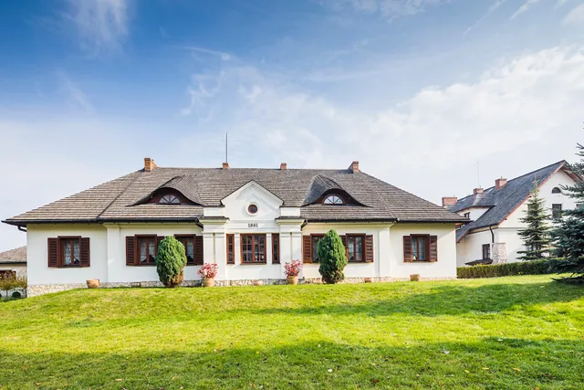 Zespół Dworski Hotel Sarmata