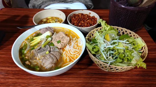 Bún Bò Bà Nga