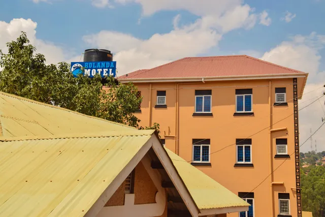 ROLANDA MOTEL