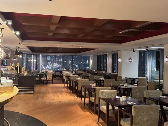 Kris Restaurant and Lounge