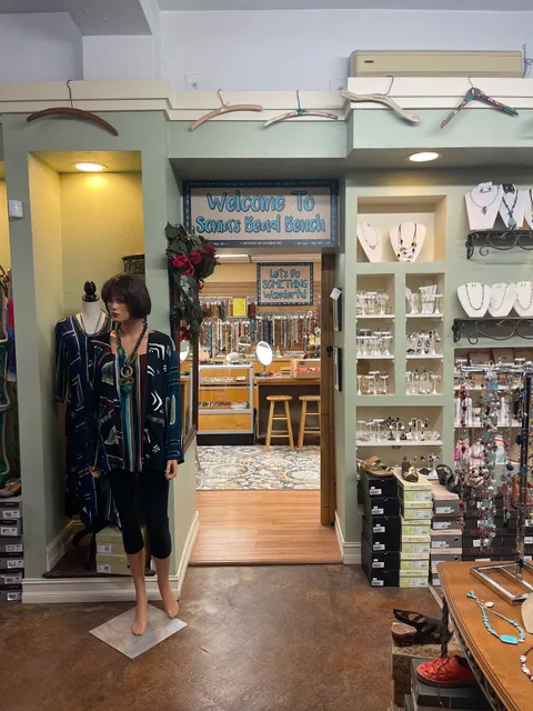 Bead Bar @ Bijou’s Boutique