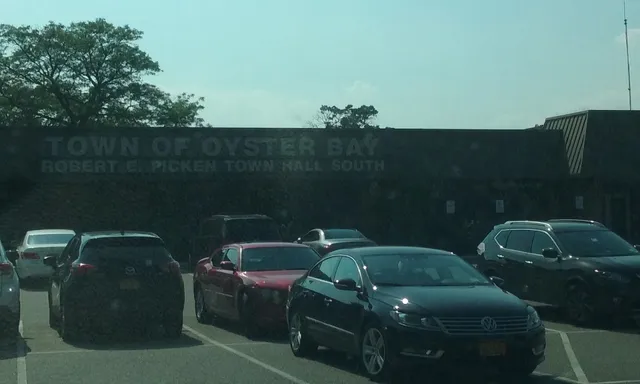 Town of Oyster Bay/ Town Hall South