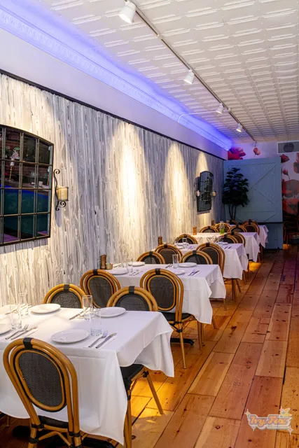 Chris Restaurant - Polska Restauracja - Stroudsburg PA