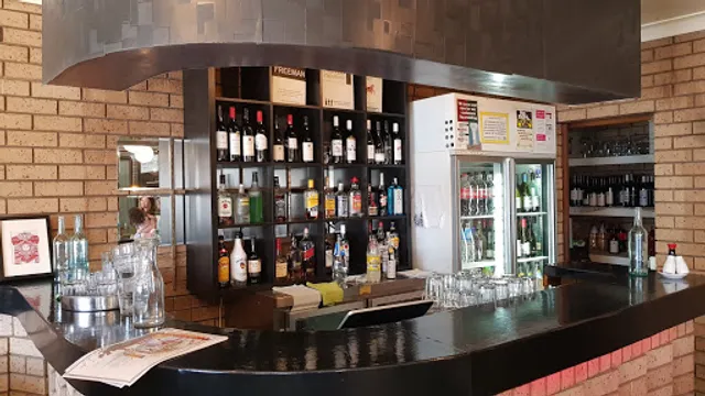 Young Mandarin Court