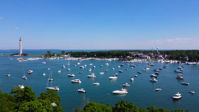 Put-in-Bay Chamber of Commerce & Tourism Bureau