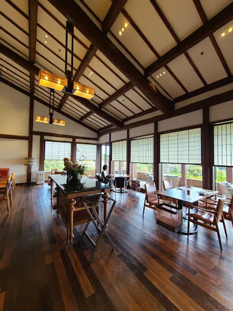 カフェ ＆ ワインバー「リアン」