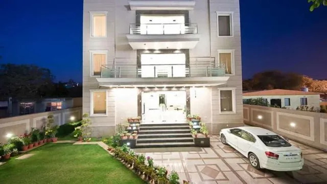 Aadhar Hotel-Best Hotel In Gurgaon-Best Guest House In Gurgaon-Luxury Rooms In Gurgaon