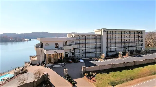 Table Rock Lake Condos at D'Monaco Resort