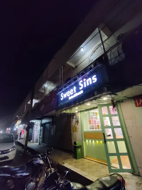 Sweet Sins - Shakes & Desserts