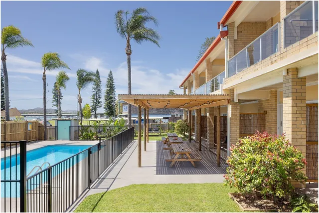 South Pacific Palms Motel