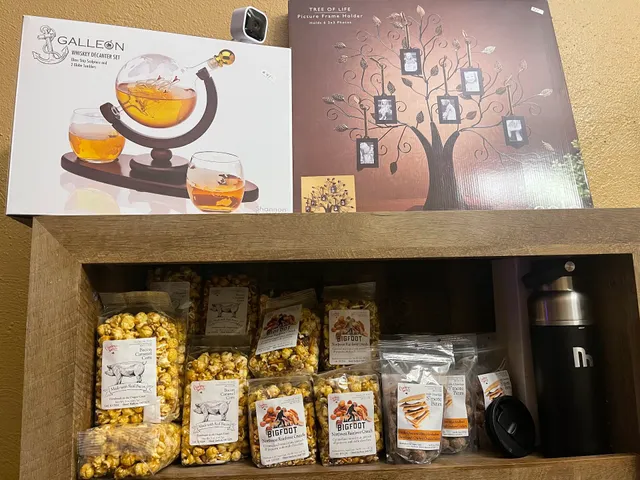 Mimi’s Cafe On the River