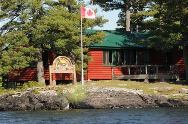 Duck Bay Lodge
