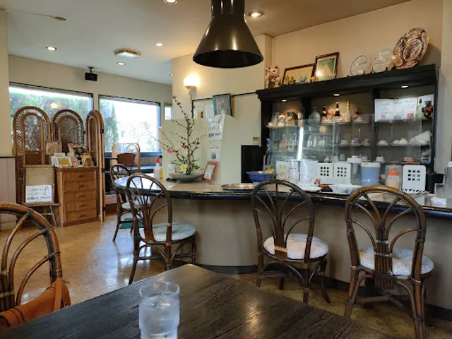 Cocotte cafe restaurant