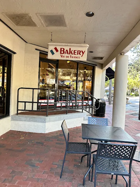 Vie de France Bakery & Café