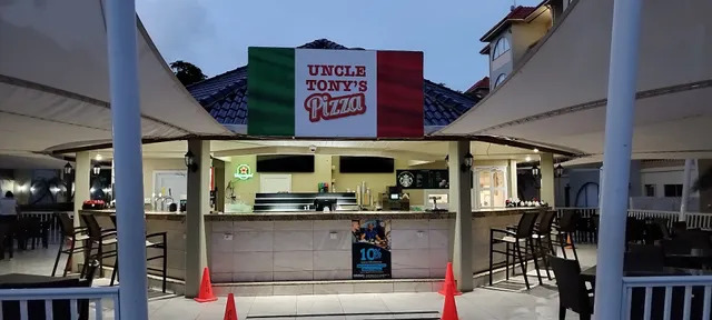 Uncle Tony's Pizza at Eagle Aruba Resort