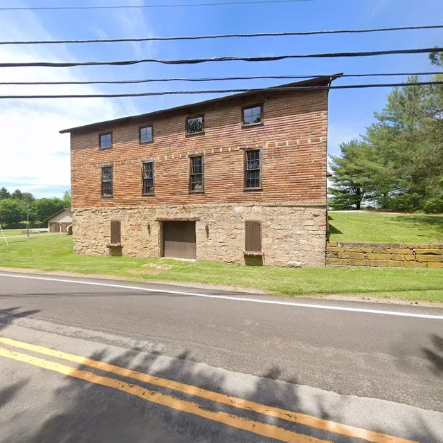 Towpath Treasures & Crafts