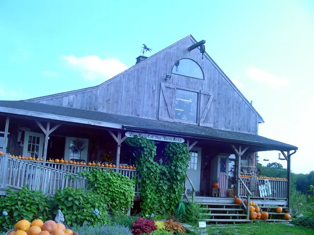 Oakdale Farms Country Barn & Garden Shop