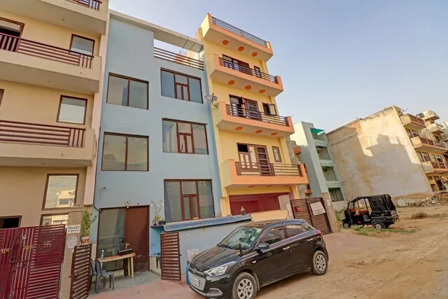 OYO Shree Ji Family Near Omaxe Celebration Mall