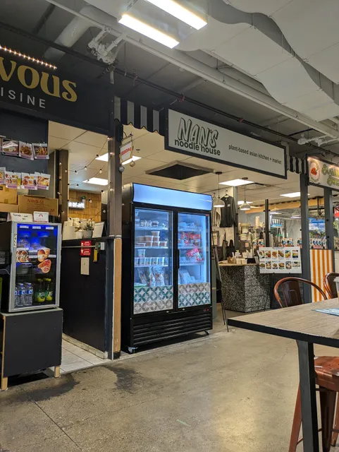 Nan's Noodle House