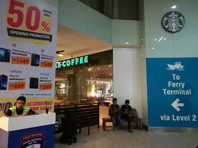 Starbucks - Berjaya Waterfront