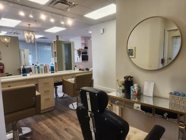 Vintage Beauty Lounge