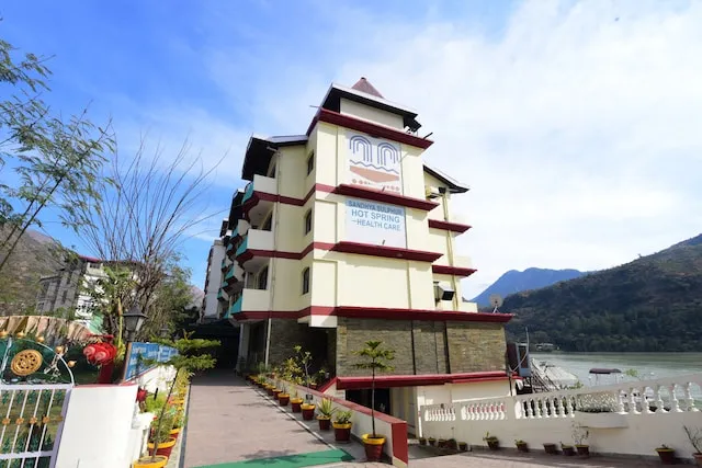 Hotel Hot Spring - Near Shimla