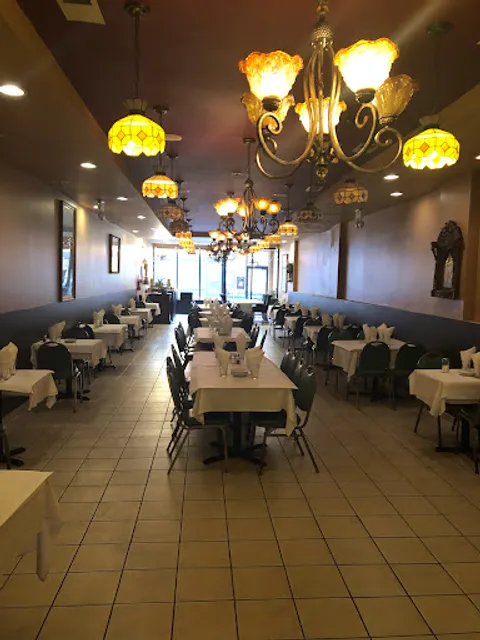 Oberoi's Authentic Indian Food Is temporarily closed.