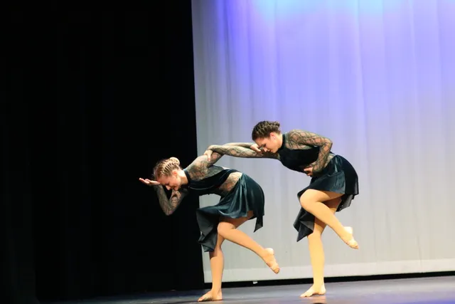 Stage Right School of Performing Arts