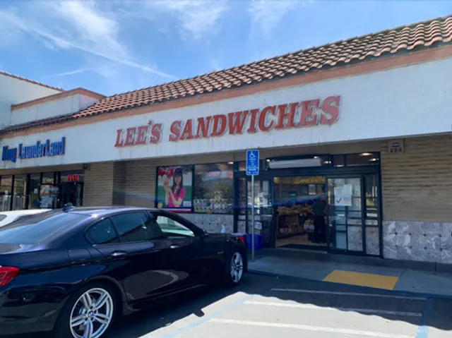 Lee's Sandwiches