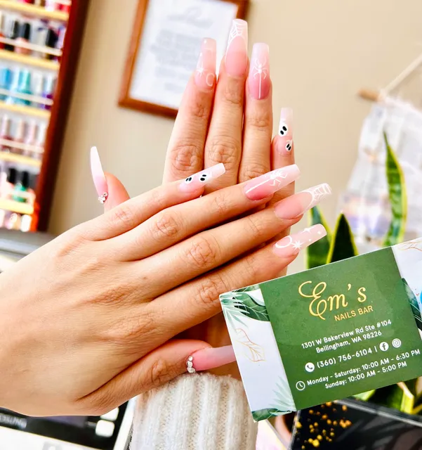 Em's Nails Bar