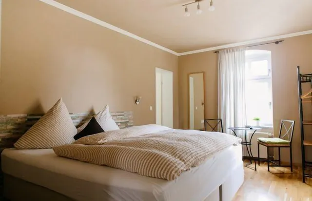 Landhotel Airport-Inn