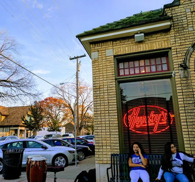 Hunky's Old Fashioned Hamburgers - Bishop Arts