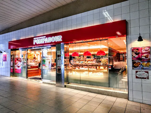 POMPADOUR Beans Akabane