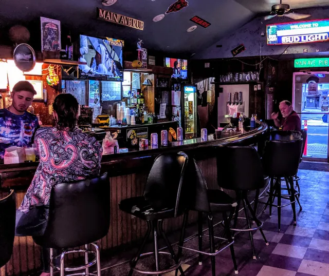 Main Avenue Pub