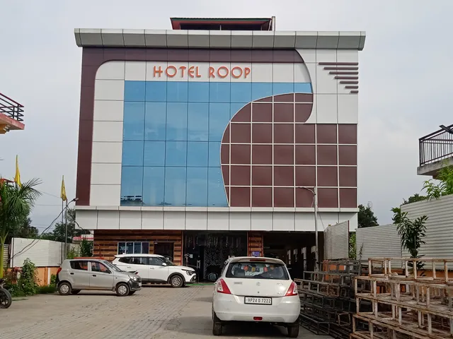 Hotel Roop