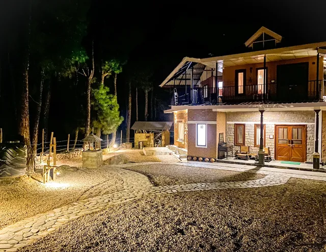 The Lodge at Wah, Kandbari