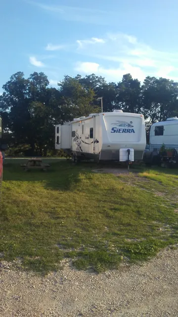 Blind Salamander RV Park