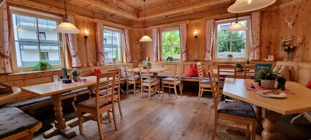 RESTAURANT & PIZZERIA PINOCCHIO