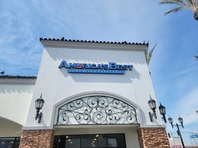 Los Jardines Shopping Center