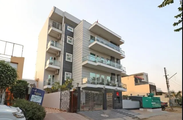 OYO Flagship V R Residency Near Sri Amruth Chithra Mandira