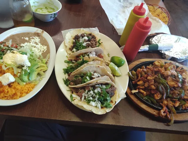 Taqueria La Herradura Food Truck