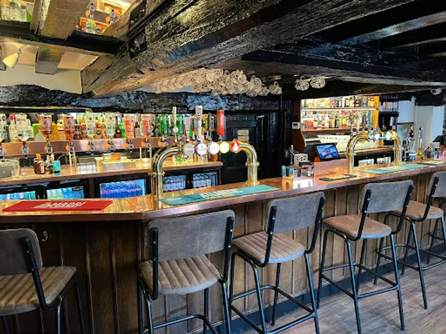 The Queens Head Public House