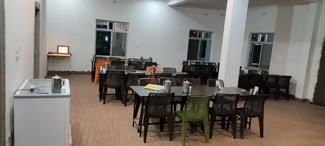Priyanka Hotel & Restaurant