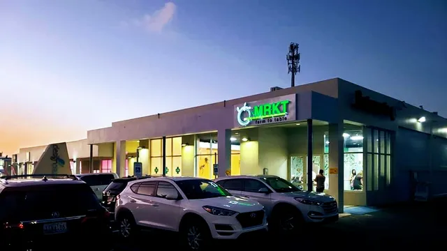 OMRKT FARM TO TABLE (Guaynabo)