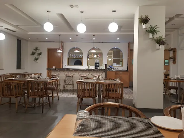 Moxa Bistro